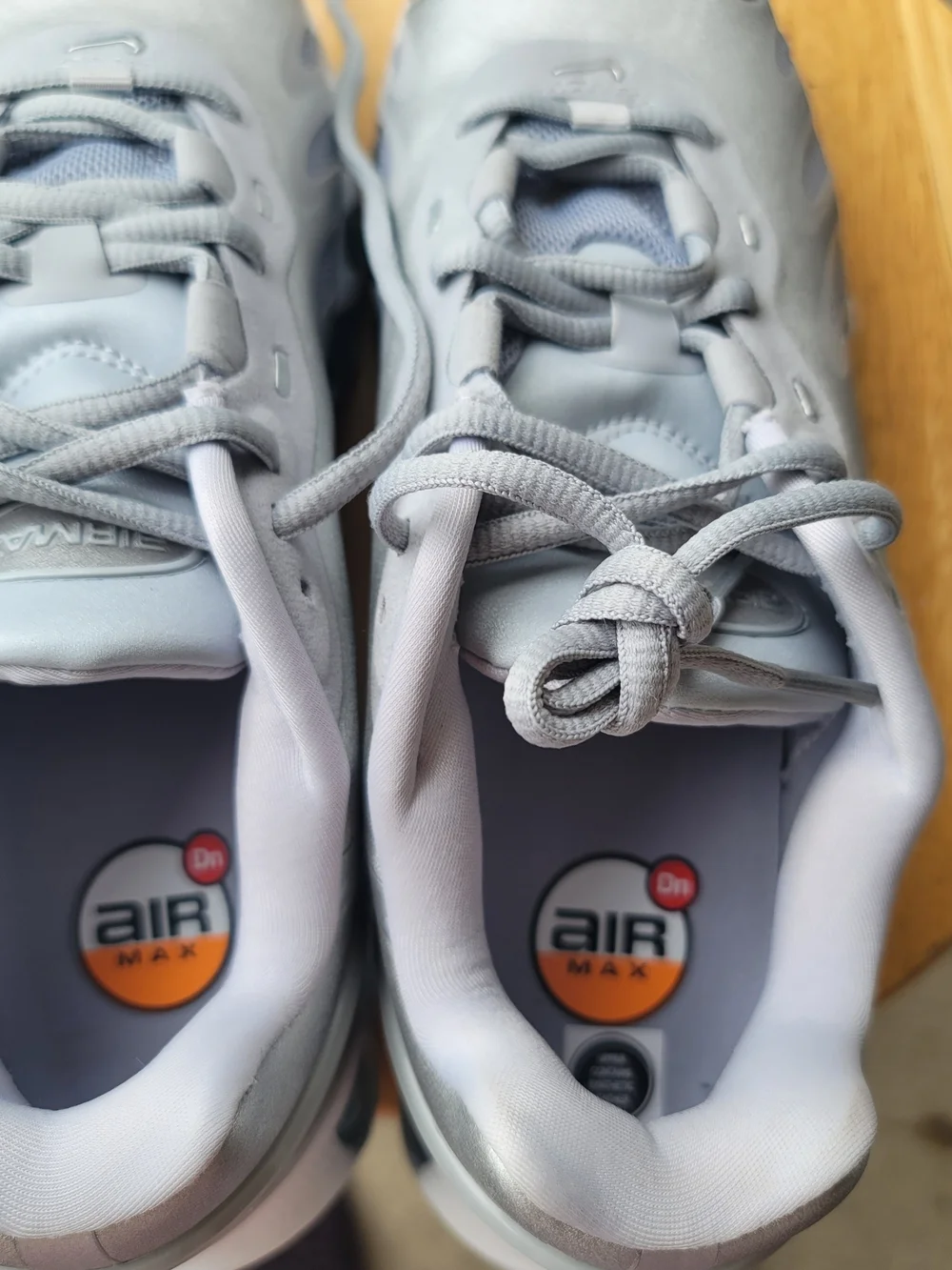 NWOT Nike AirMax Dn8 Gray Metallic Runner Sneakers. 8.5 Womens. 7 Mens. Boxed